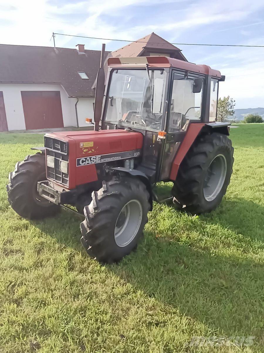 Case IH 833 A Traktoriai