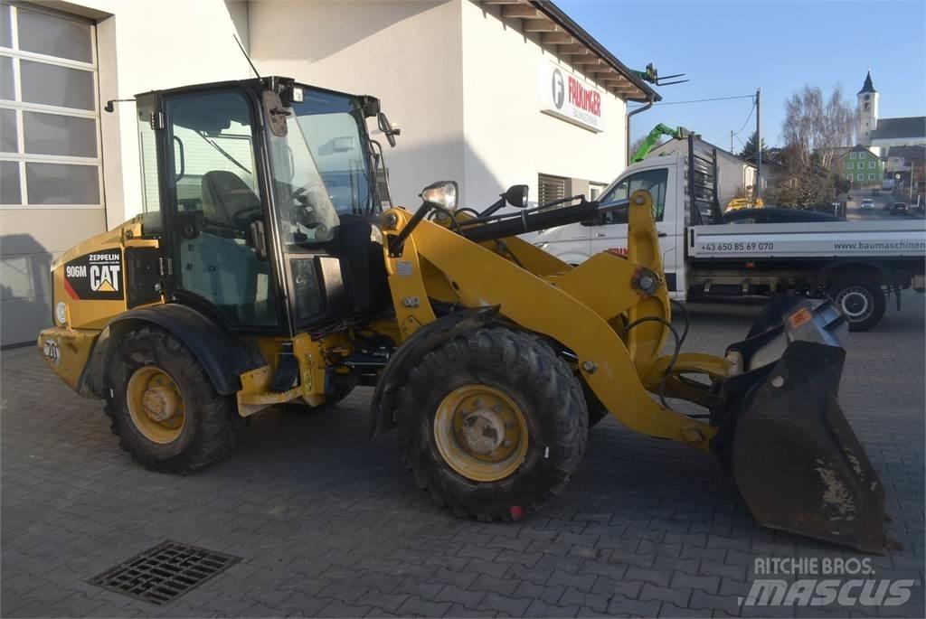 CAT 906M Naudoti ratiniai krautuvai