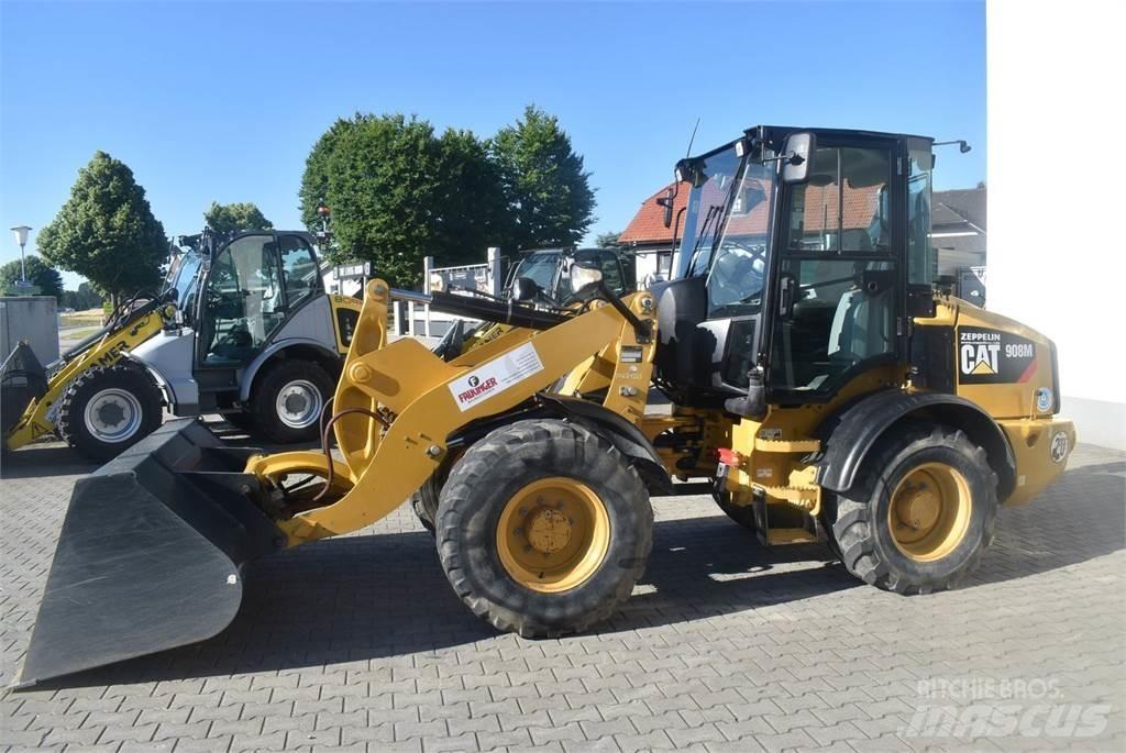 CAT 908M Naudoti ratiniai krautuvai