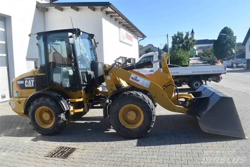 CAT 908M Naudoti ratiniai krautuvai