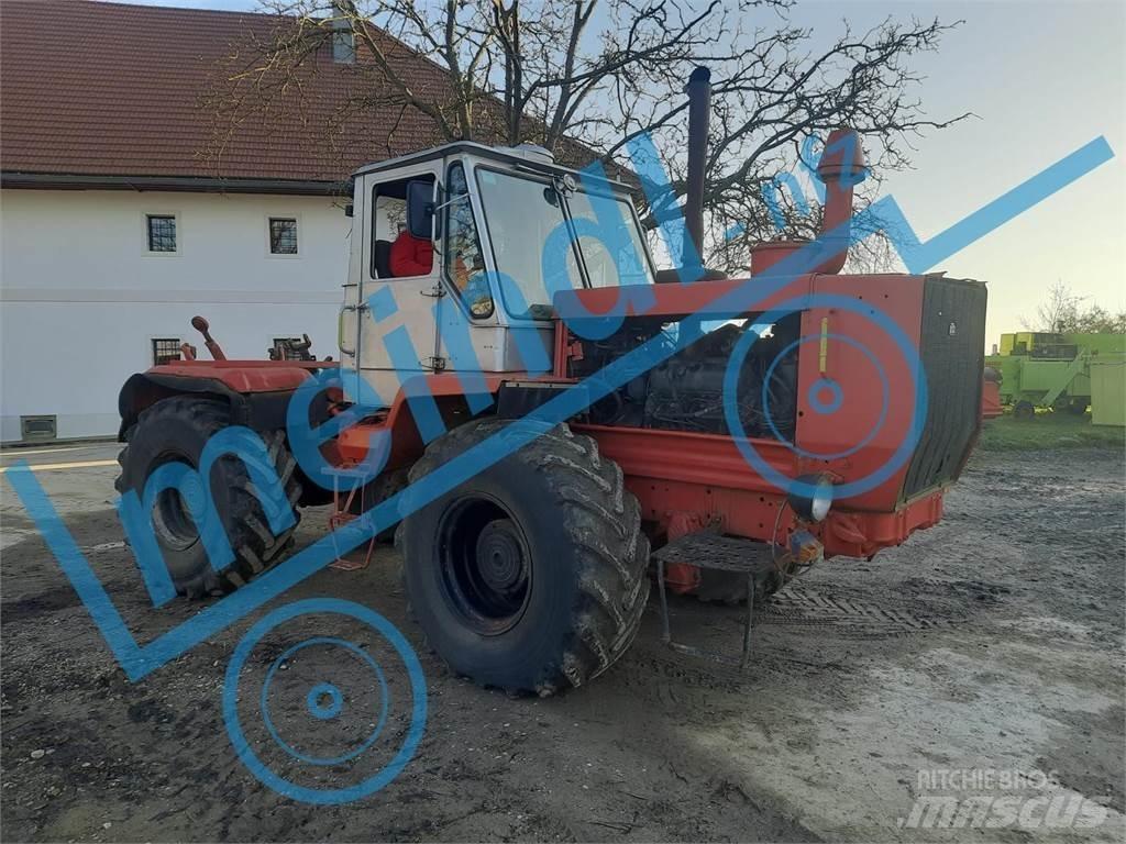 Charkow T 150 Traktoriai