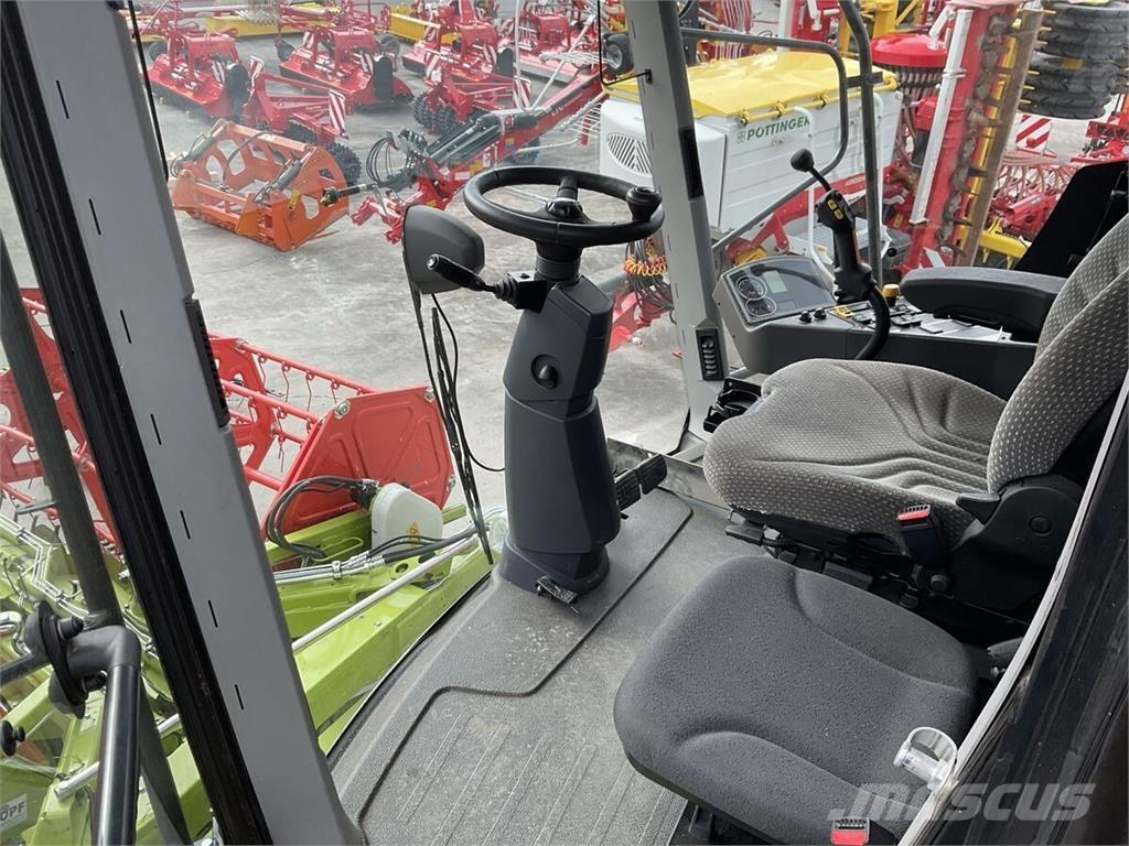 CLAAS AVERO 240 Derliaus nuėmimo kombainai