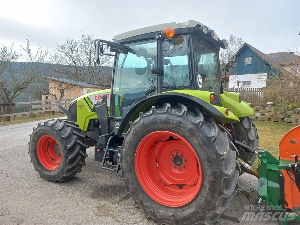 CLAAS Axos 330 CX Traktoriai