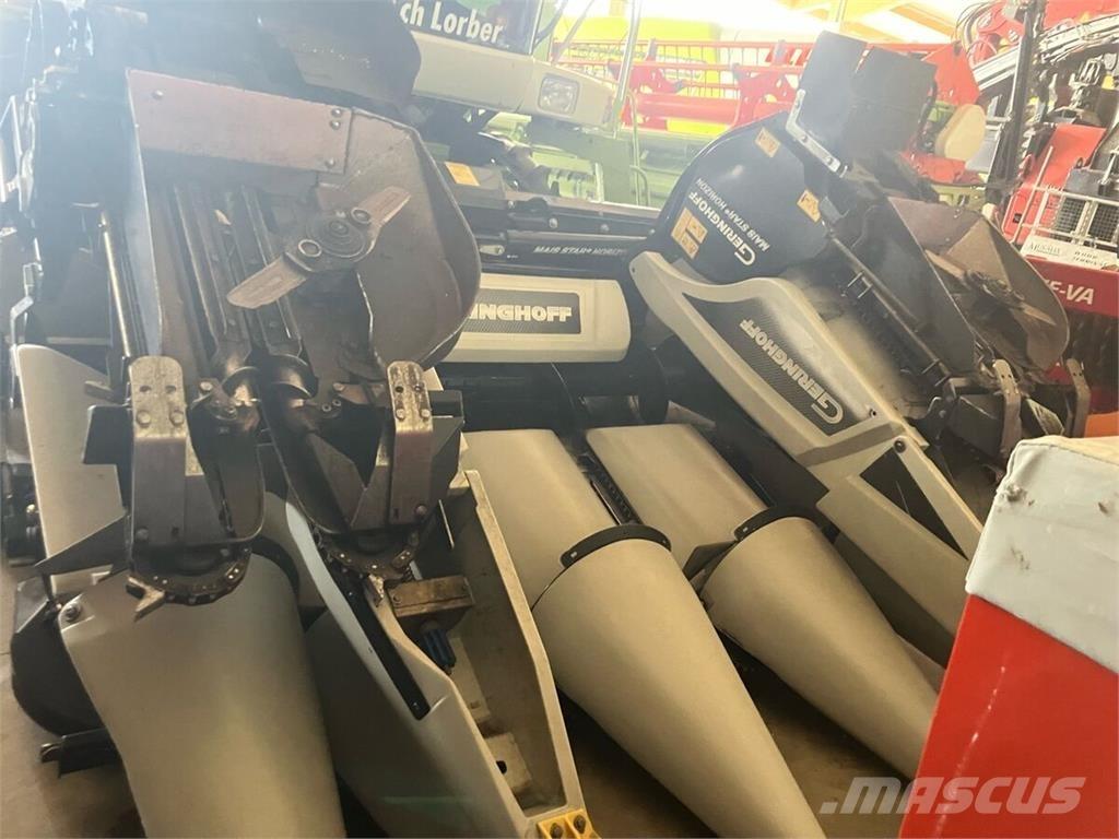 CLAAS Mega 370 Derliaus nuėmimo kombainai