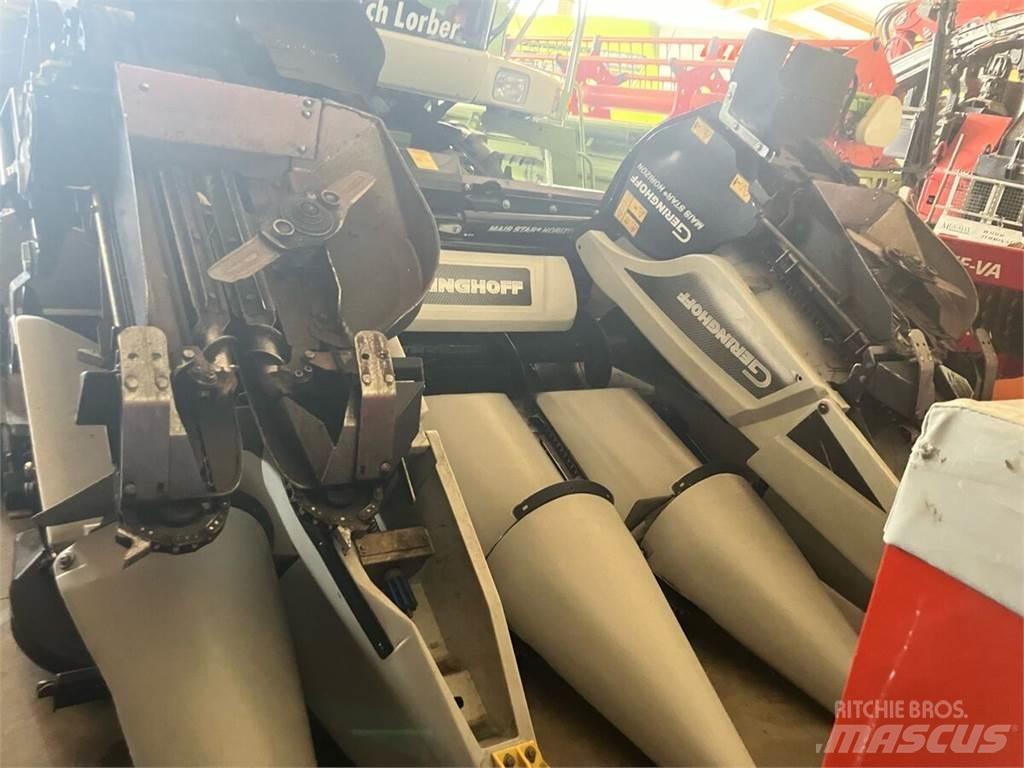 CLAAS Mega 370 Derliaus nuėmimo kombainai
