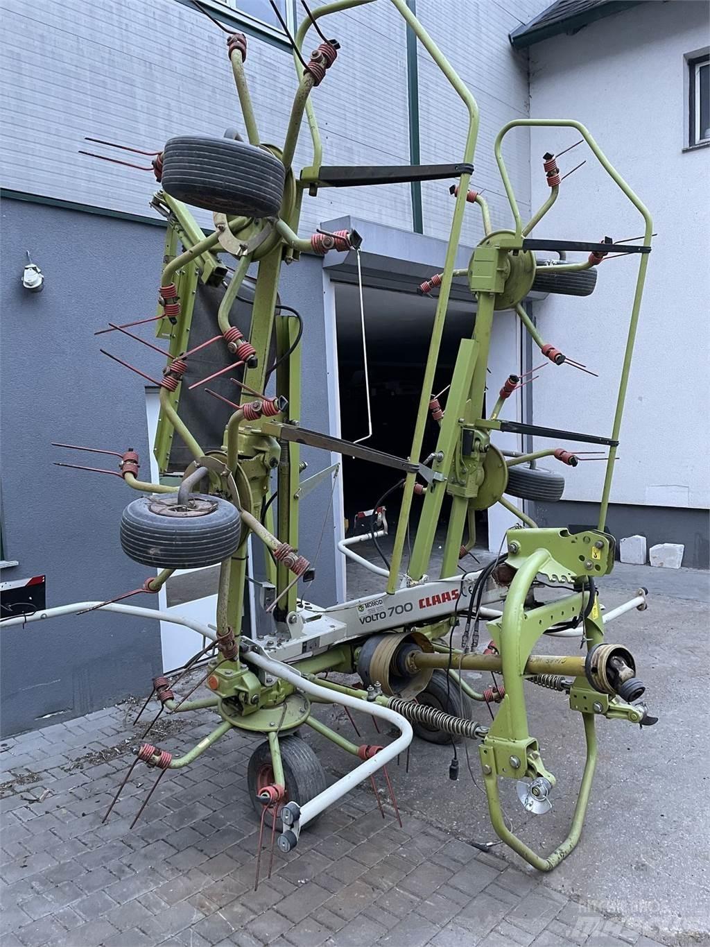 CLAAS VOLTO 700 Šieno grėbliai ir vartytuvai