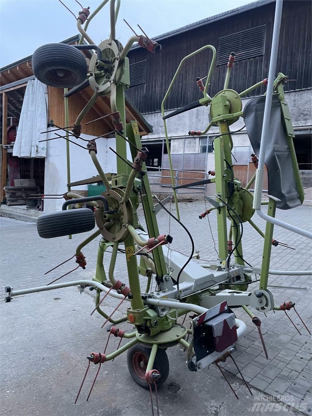 CLAAS VOLTO 700 Šieno grėbliai ir vartytuvai