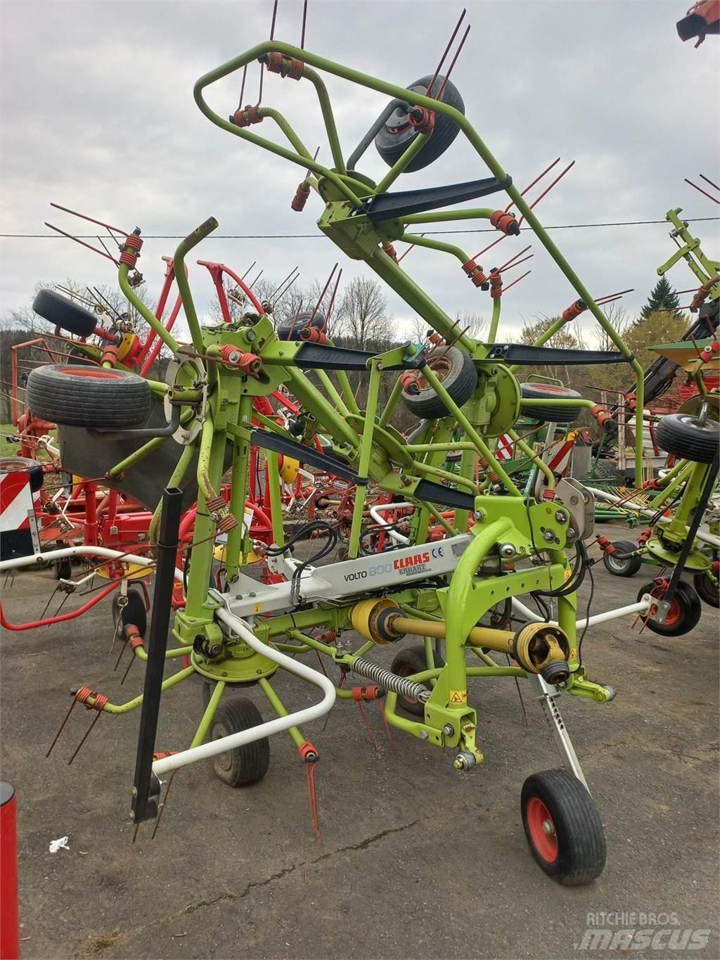 CLAAS Volto 800 Šieno grėbliai ir vartytuvai