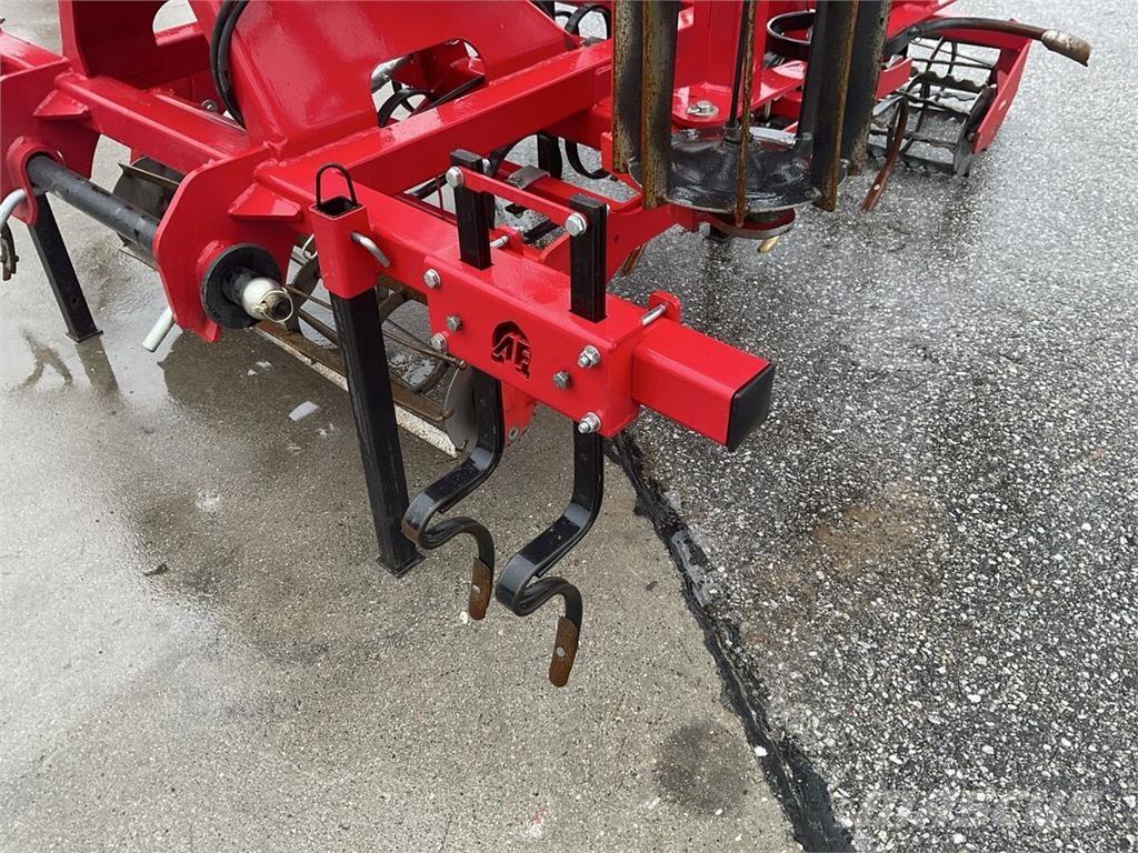  Coral Plus 420 Kita sėjamoji technika ir jų priedai