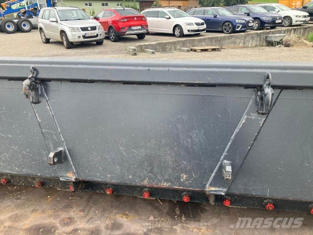  Dunggabel 2,2m Frontalinių krautuvų priedai