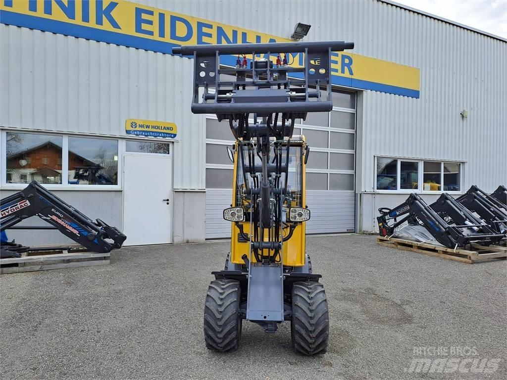 Eurotrac W 11 Frontaliniai krautuvai ir ekskavatoriai