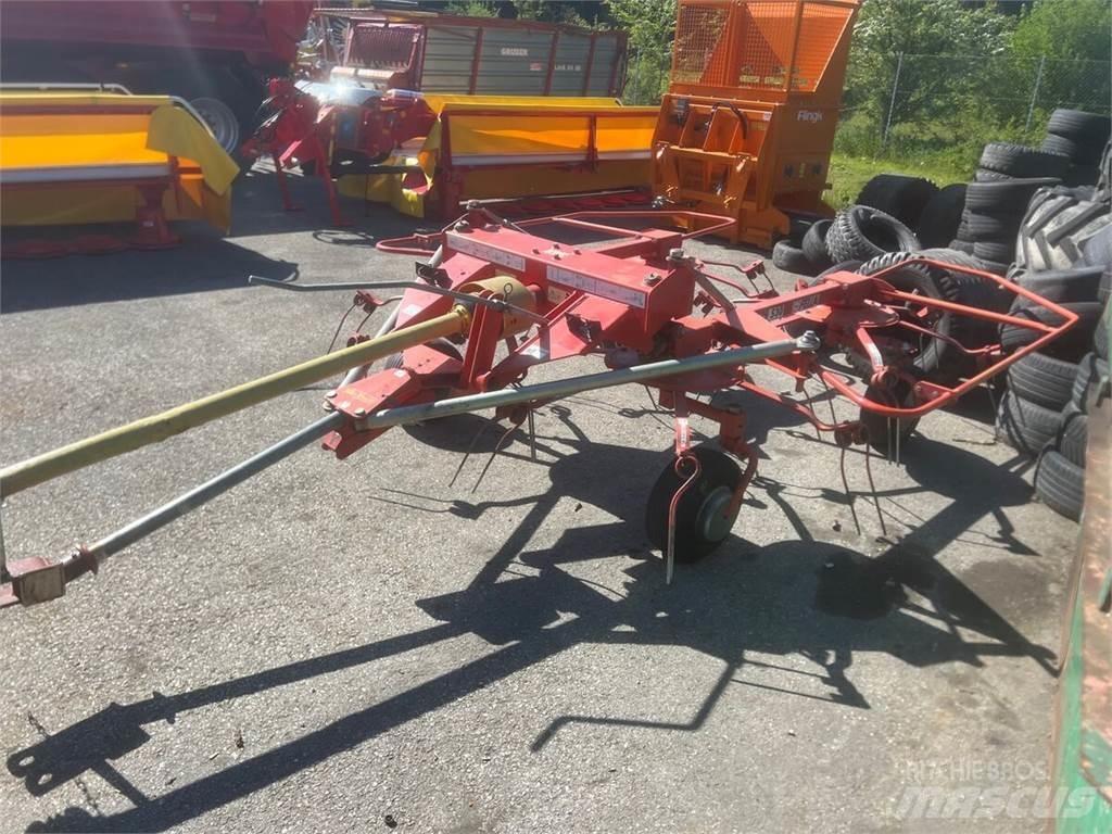 Fella TH 530 Šieno grėbliai ir vartytuvai