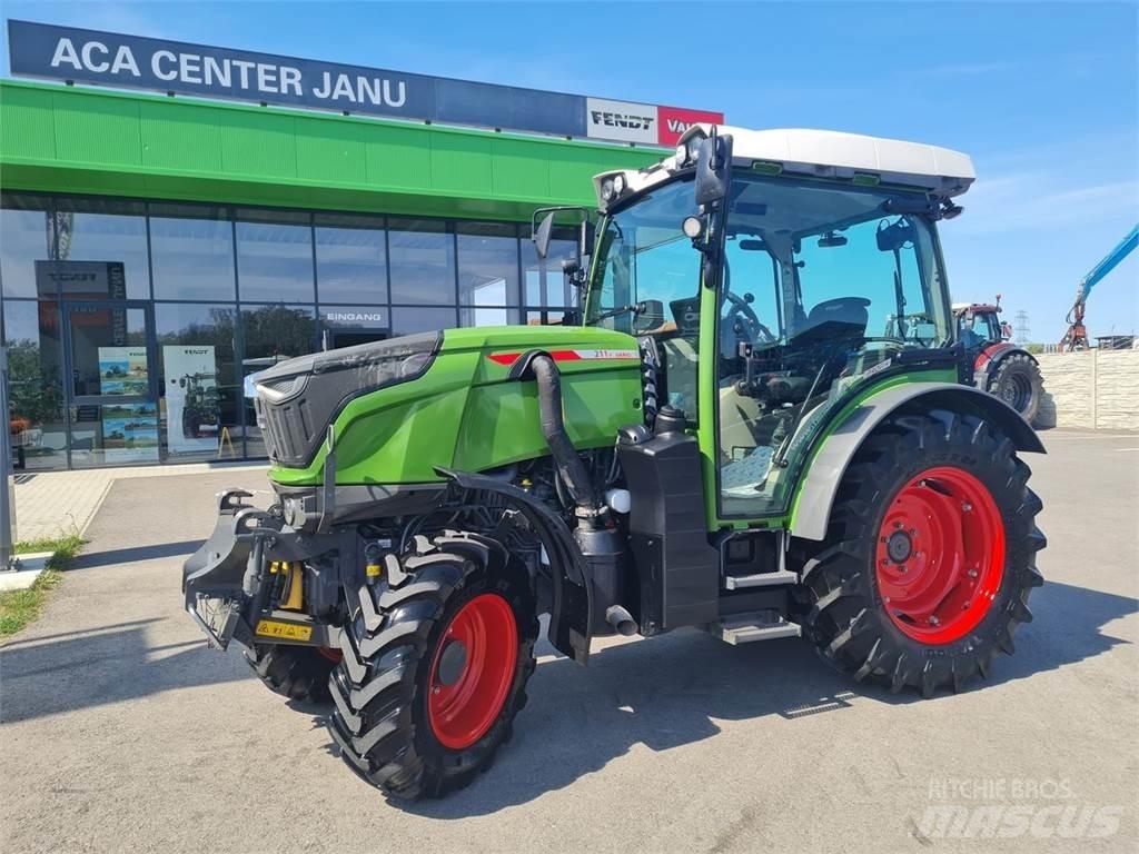 Fendt 211 Vario F Traktoriai