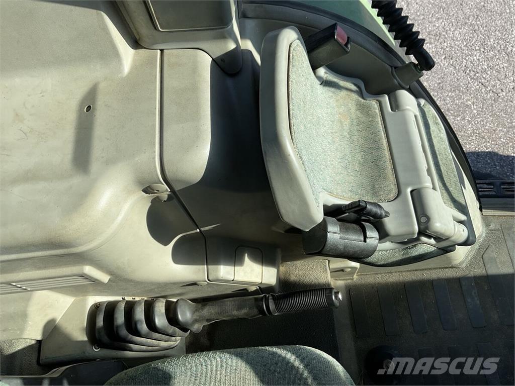 Fendt 412 Vario Traktoriai