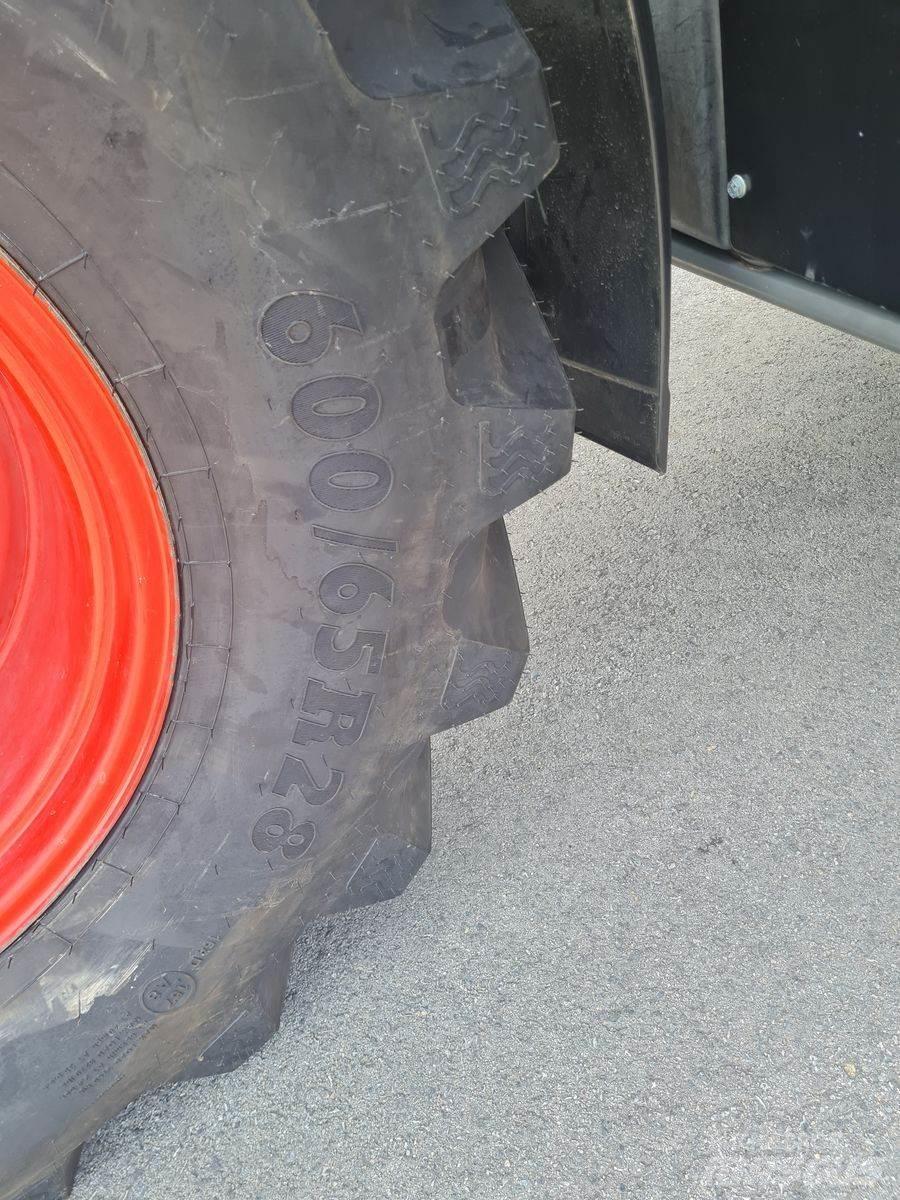Fendt 718 Vario Traktoriai