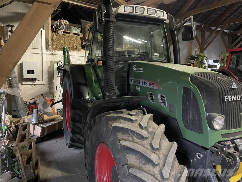 Fendt 718 Vario Traktoriai