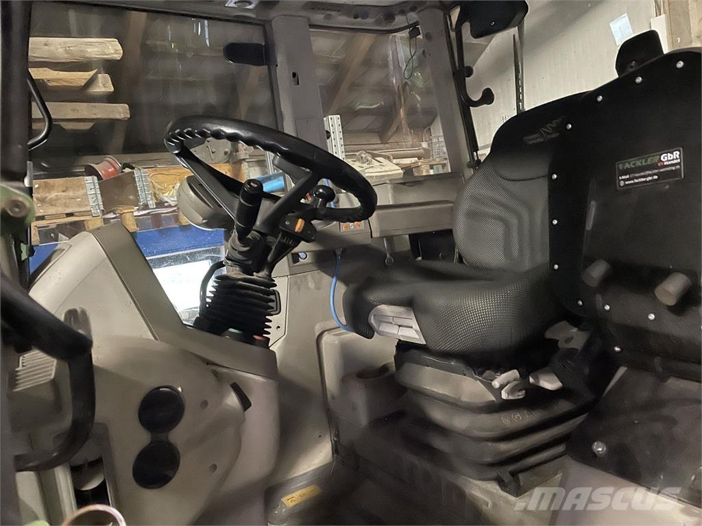 Fendt 718 Vario Traktoriai