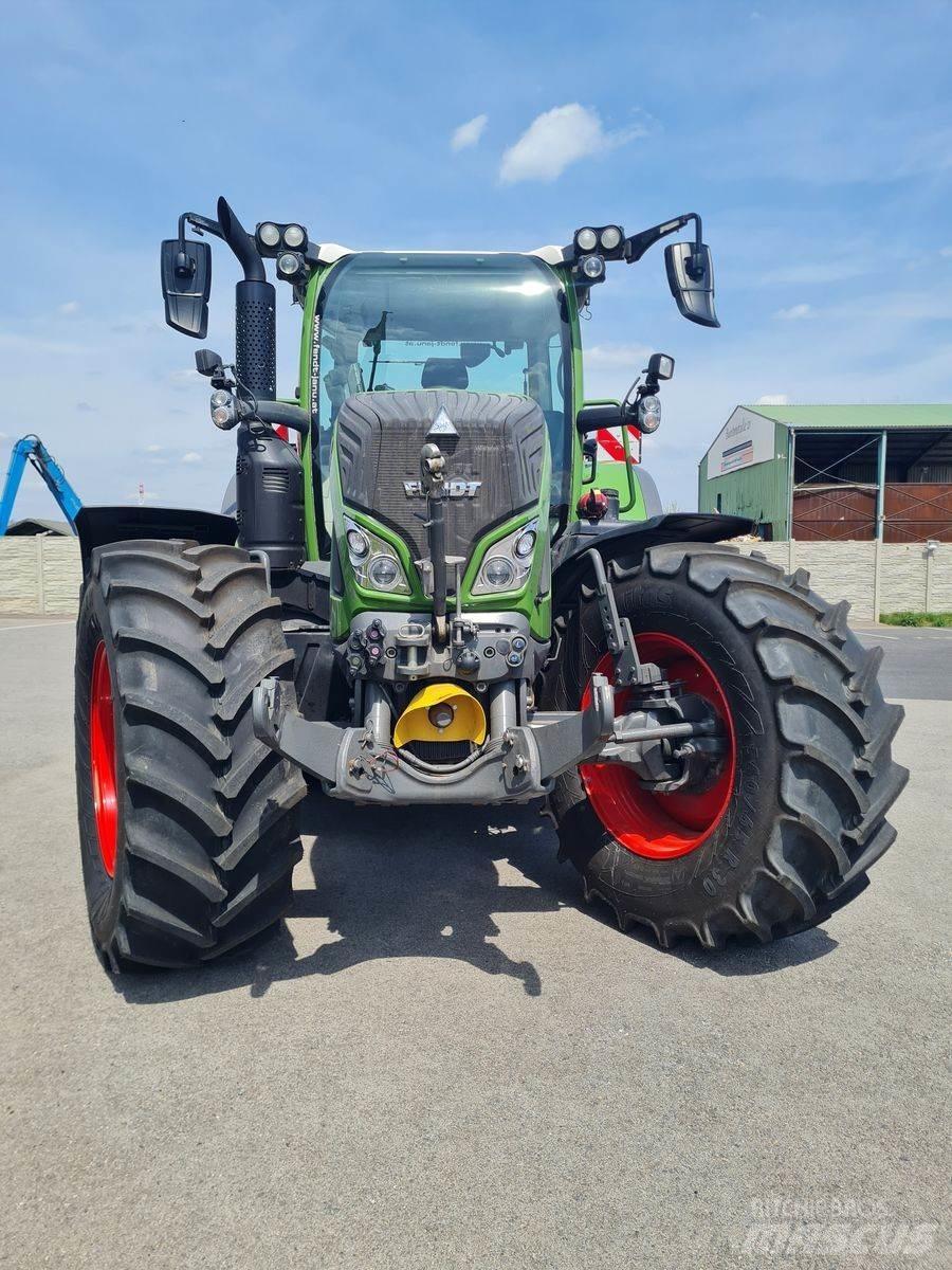 Fendt 724 Vario Traktoriai
