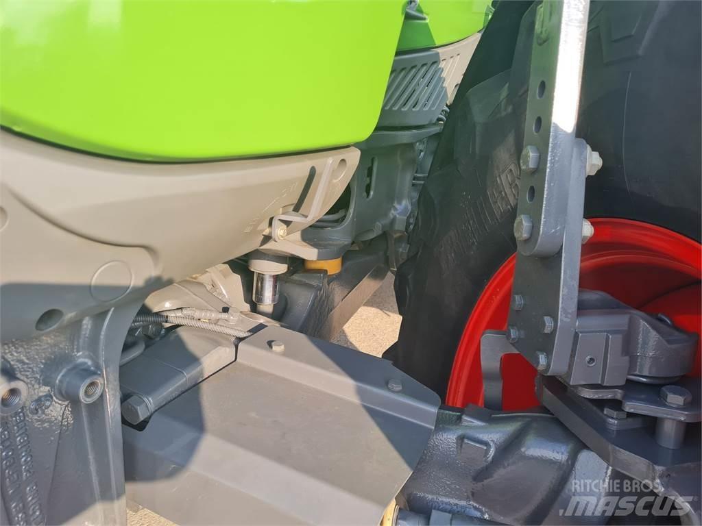 Fendt 724 Vario Traktoriai