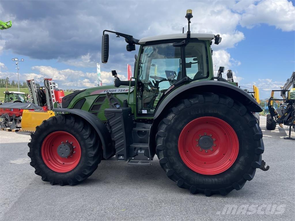 Fendt 724 Vario Traktoriai