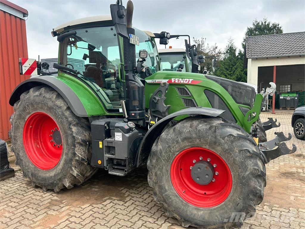 Fendt 724 Vario Traktoriai