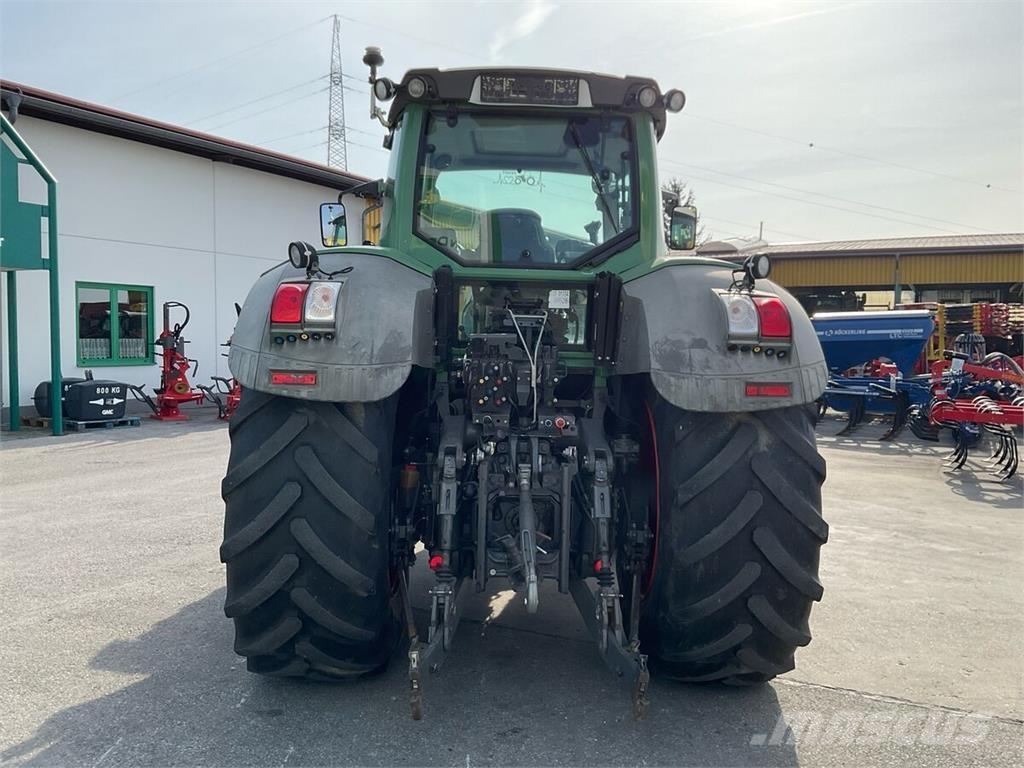 Fendt 822 Vario Traktoriai