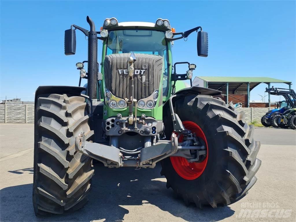 Fendt 828 Vario Traktoriai