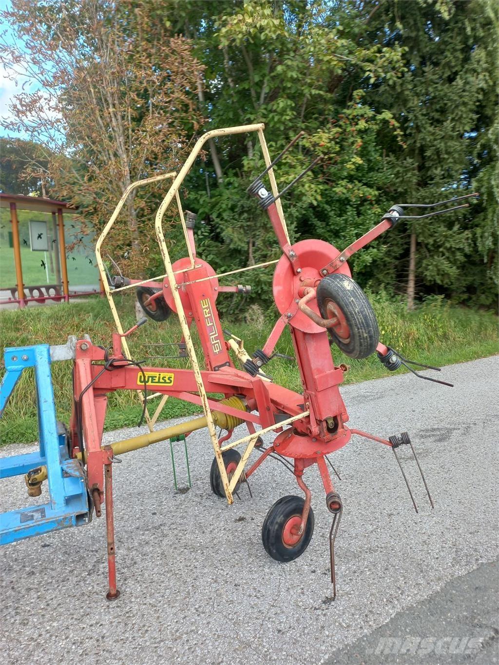 Galfre 450 Šieno grėbliai ir vartytuvai