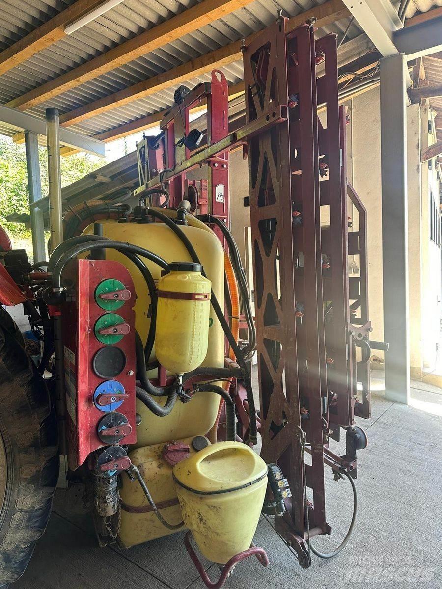 Hardi Master 1200 Prikabinami purkštuvai