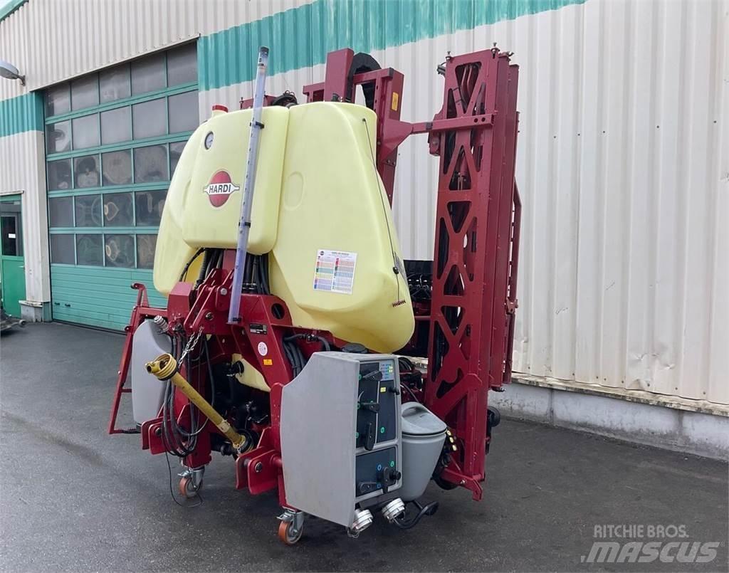 Hardi MEGA 1200 Prikabinami purkštuvai
