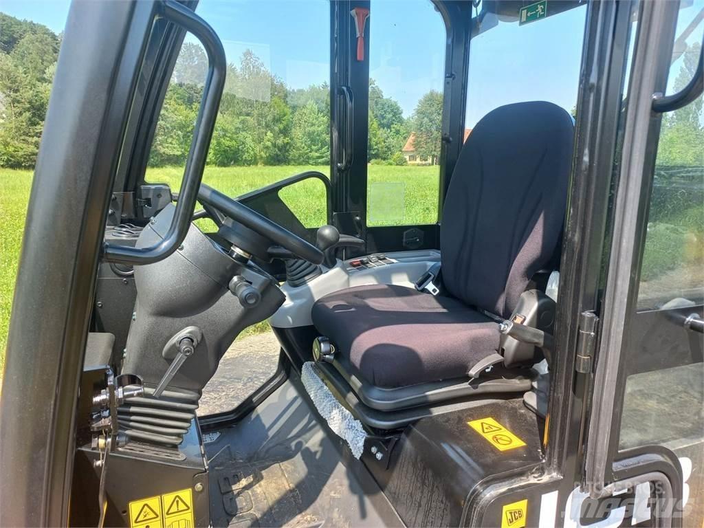 JCB 403 Agri Frontaliniai krautuvai ir ekskavatoriai