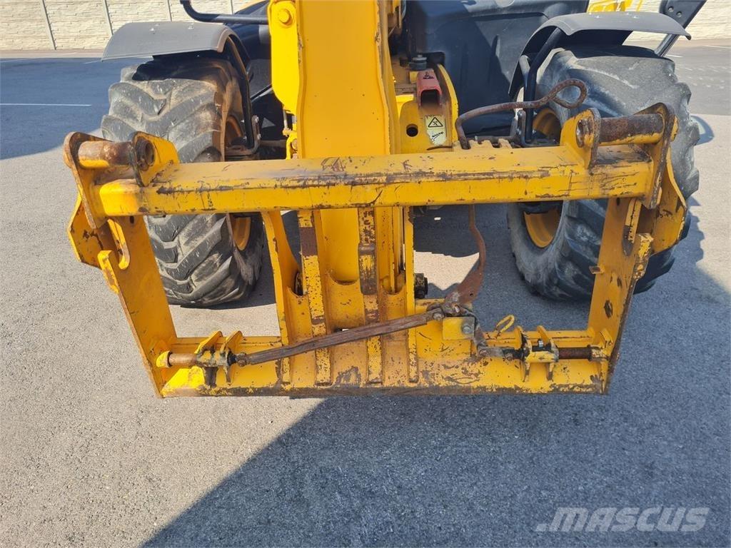 JCB 535 95 Teleskopiniai krautuvai