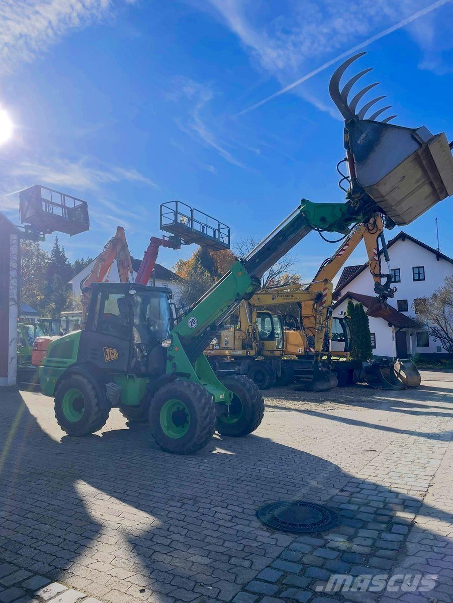 JCB TM 220 Naudoti ratiniai krautuvai