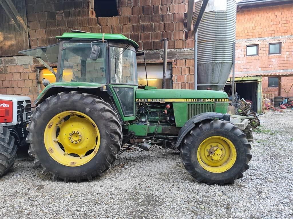 John Deere 3140 Traktoriai