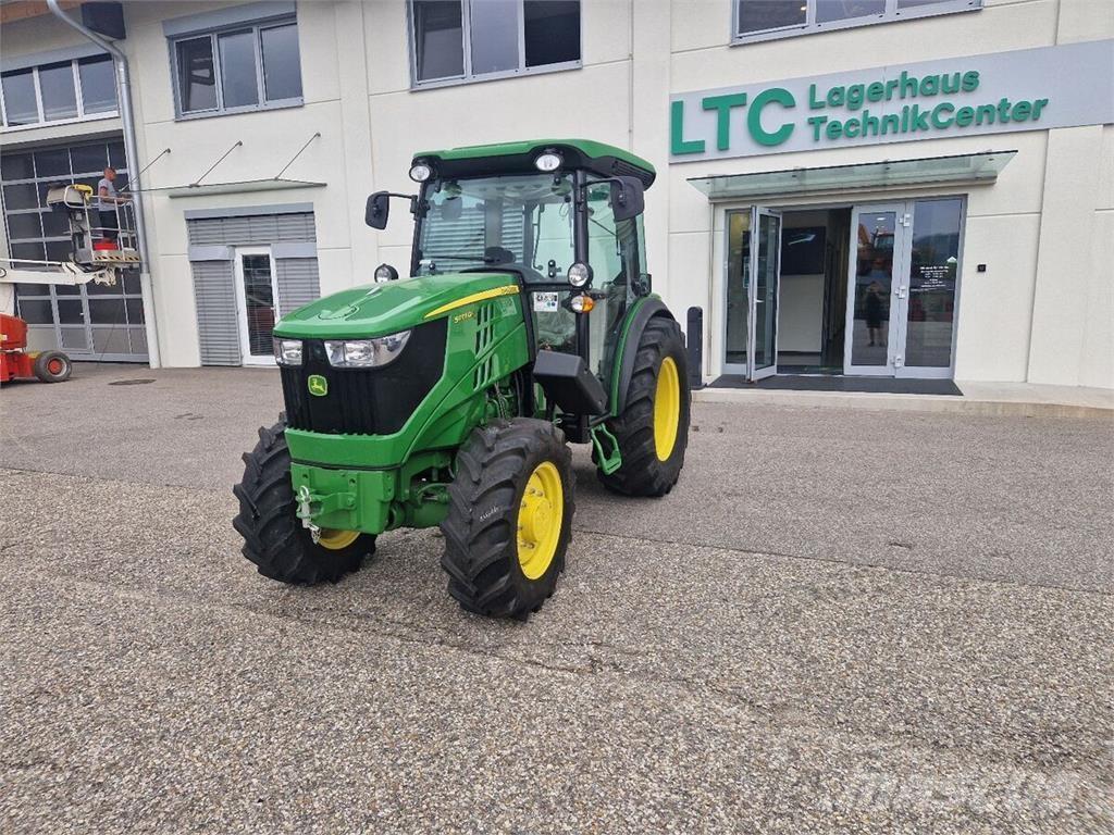 John Deere 5075 GF Traktoriai