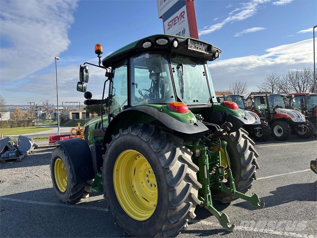 John Deere 5090R Traktoriai