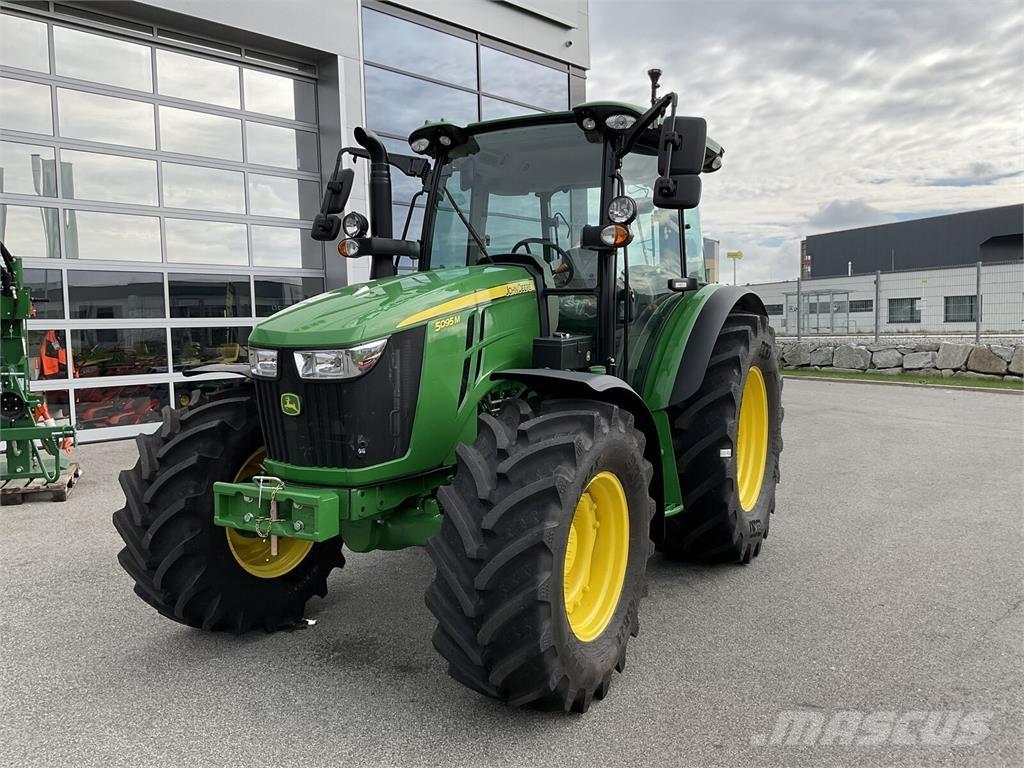 John Deere 5095M Traktoriai
