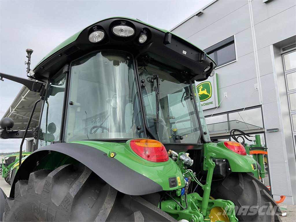 John Deere 5095M Traktoriai