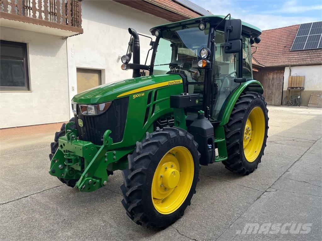 John Deere 5100M Traktoriai