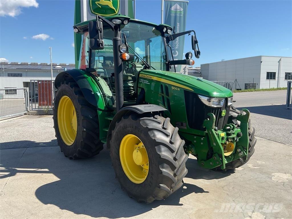 John Deere 5100R Traktoriai