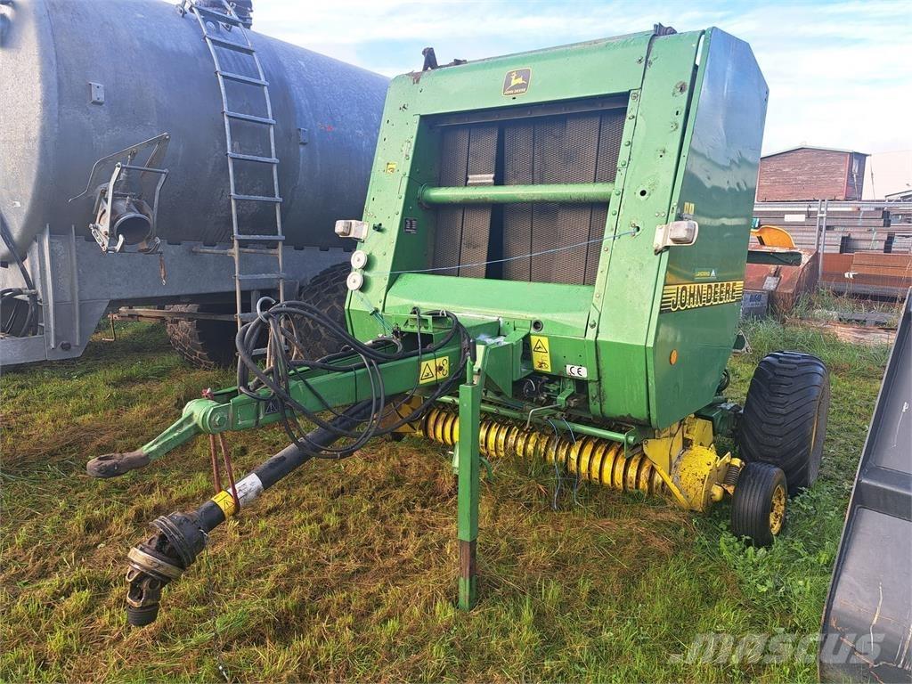John Deere 570 Ritinių presai