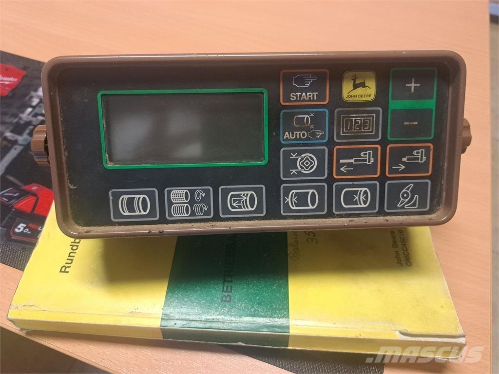 John Deere 570 Ritinių presai