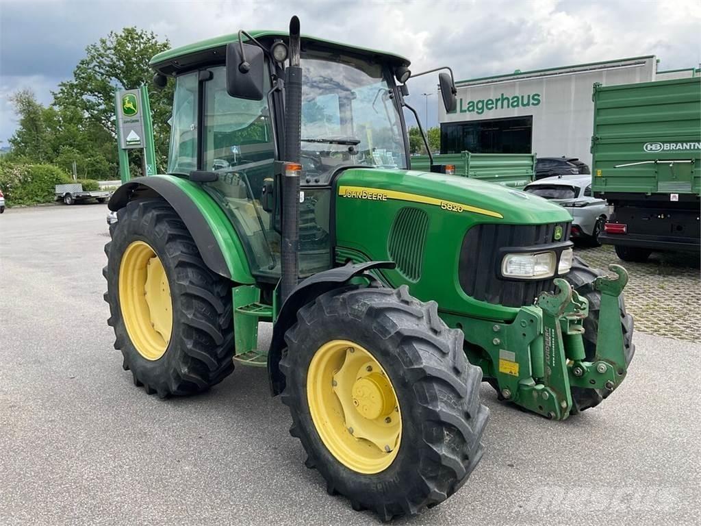 John Deere 5820 Traktoriai