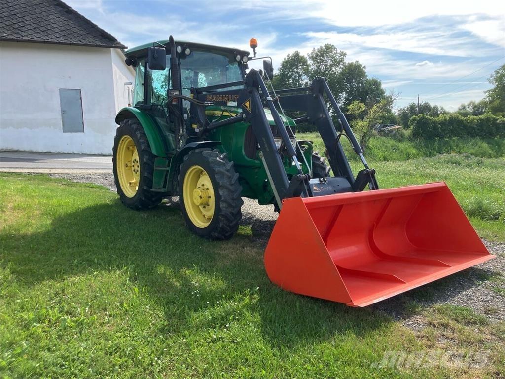 John Deere 5820 Traktoriai