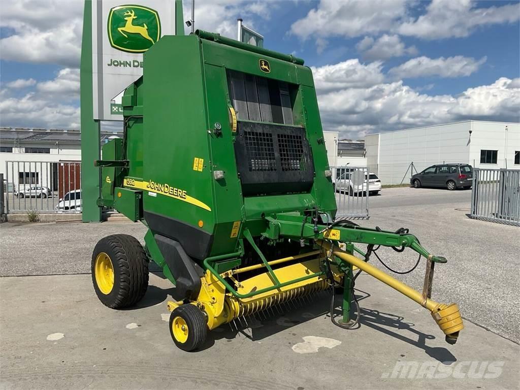 John Deere 592C Ritinių presai
