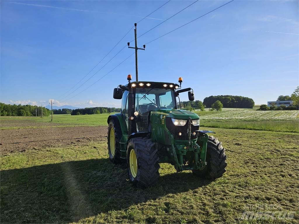 John Deere 6105R Traktoriai