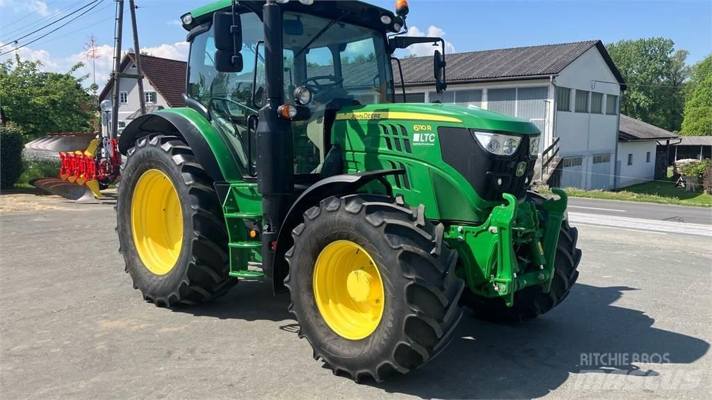 John Deere 6110R Traktoriai