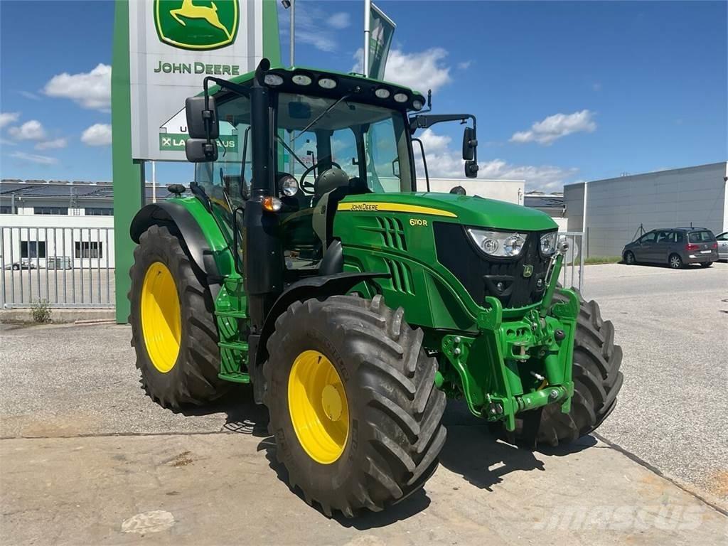 John Deere 6110R Traktoriai