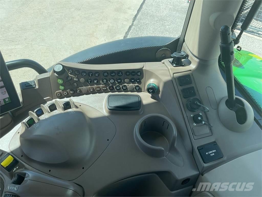 John Deere 6110R Traktoriai