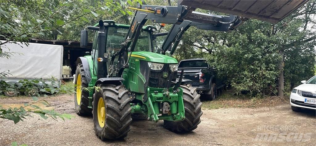 John Deere 6130R Traktoriai